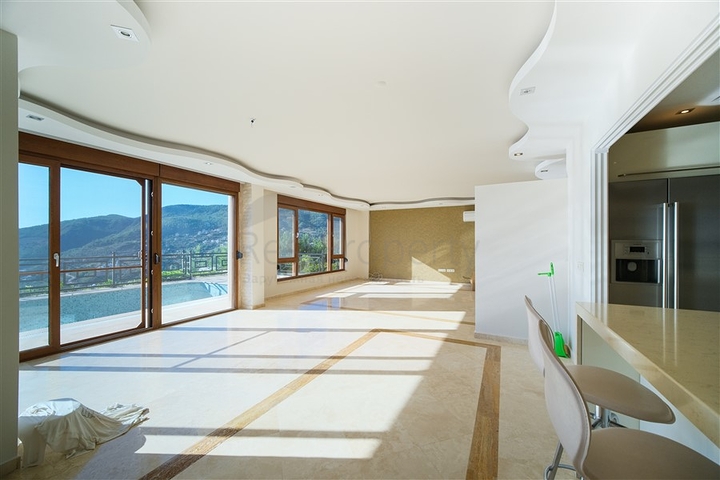 Вилла с панорамным видом на море