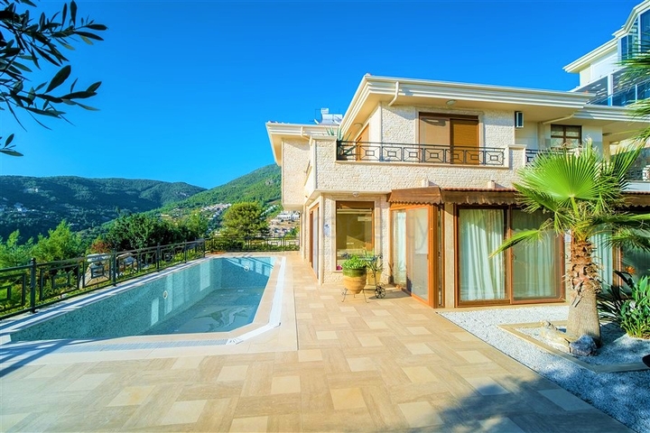 Вилла с панорамным видом на море