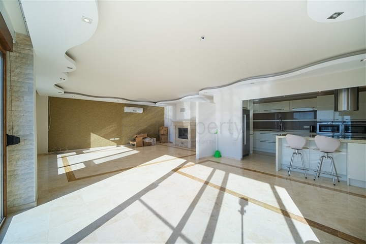 Вилла с панорамным видом на море