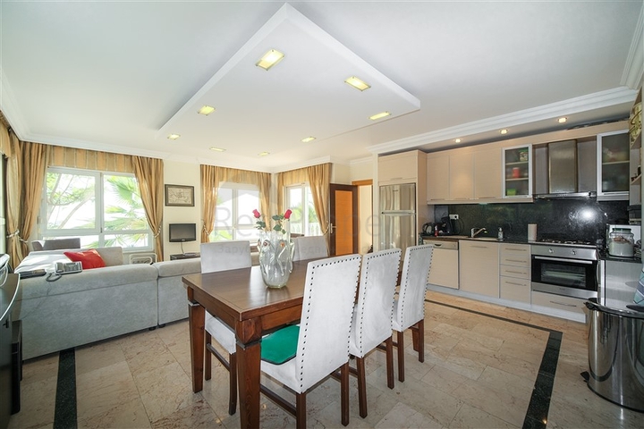 Отдельностоящая вилла 3+1 в районе Бекташ