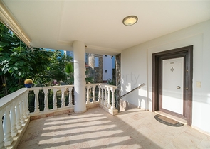 Отдельностоящая вилла 3+1 в районе Бекташ