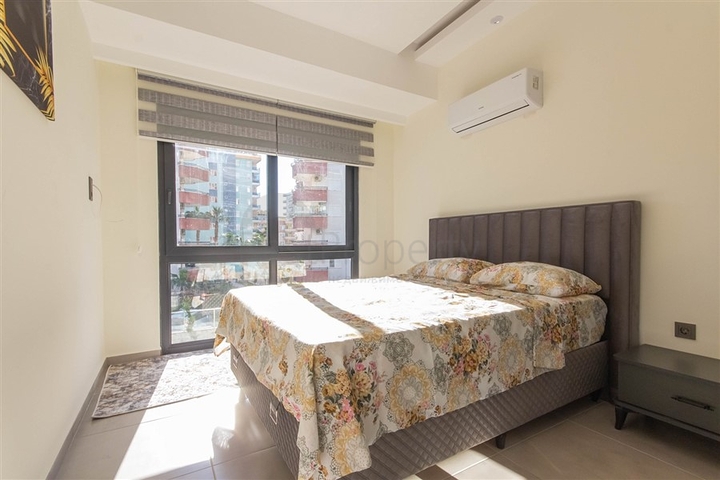 Меблированная двухкомнатная квартира в Махмутларе