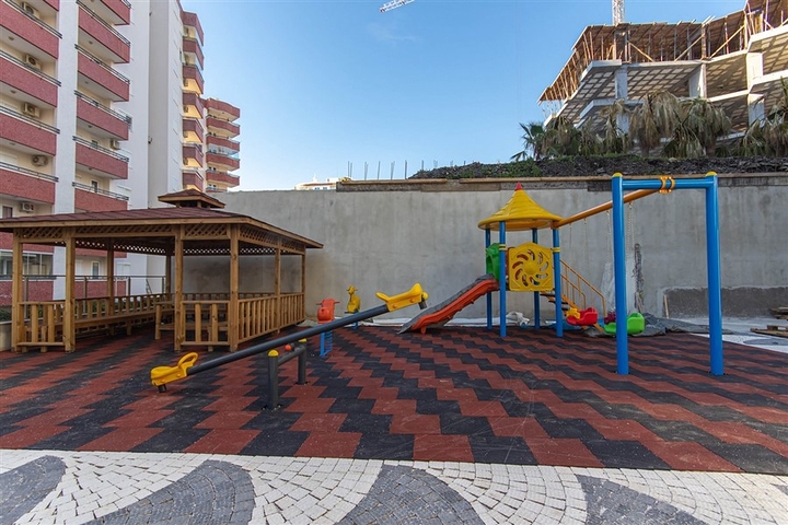 Меблированная двухкомнатная квартира в Махмутларе