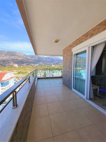 Пентхаус 3+1 в центре Махмутлара