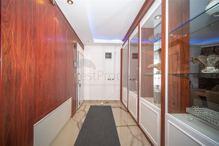 Вилла 3+1 с потрясающими видами на море и горы в районе Каргыджак