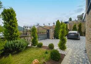 Вилла 3+1 с потрясающими видами на море и горы в районе Каргыджак