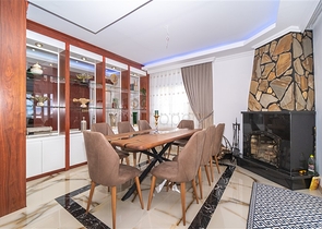 Вилла 3+1 с потрясающими видами на море и горы в районе Каргыджак