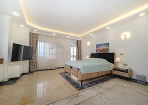 Вилла 3+1 с потрясающими видами на море и горы в районе Каргыджак