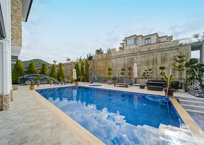 Вилла 3+1 с потрясающими видами на море и горы в районе Каргыджак