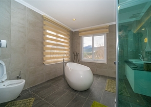 Вилла 3+1 с потрясающими видами на море и горы в районе Каргыджак