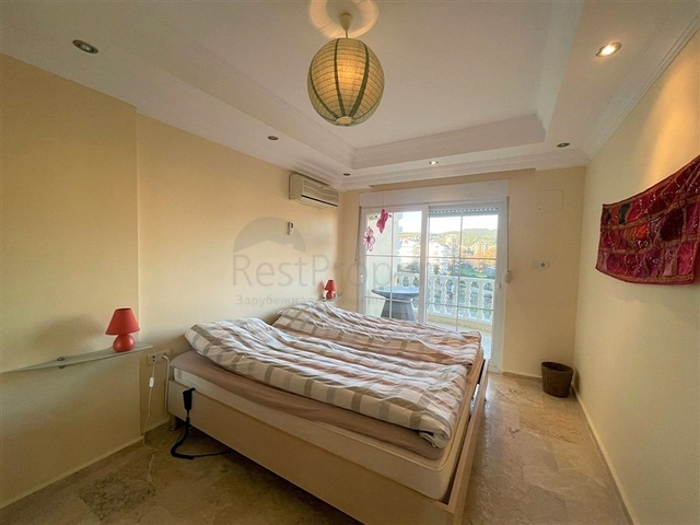 Просторный пентхаус 3+1 в районе Авсаллар с видом на Средиземное море