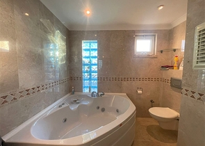 Просторный пентхаус 3+1 в районе Авсаллар с видом на Средиземное море