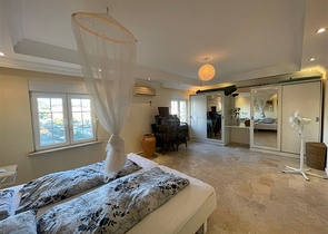 Просторный пентхаус 3+1 в районе Авсаллар с видом на Средиземное море