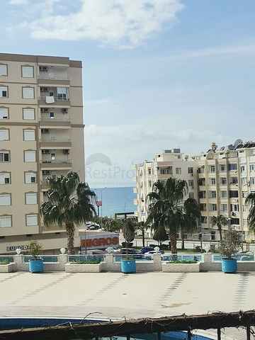 Двухкомнатная меблированная квартира в 250 метрах от моря