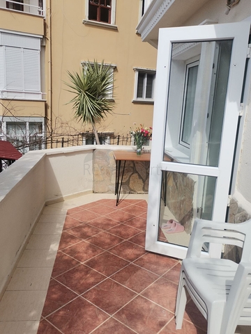 Двухкомнатная меблированная квартира в 250 метрах от моря