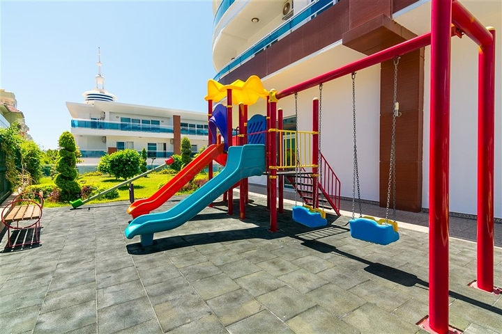 Меблированная трехкомнатная квартира в центре Махмутлара