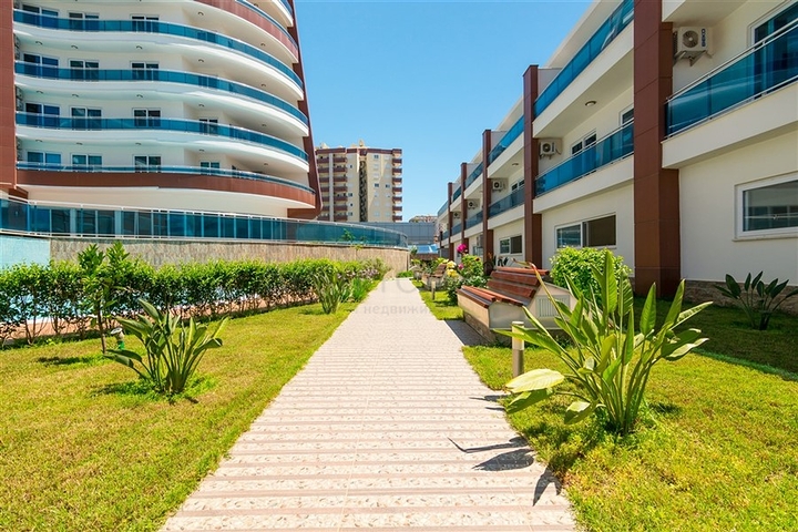 Меблированная трехкомнатная квартира в центре Махмутлара