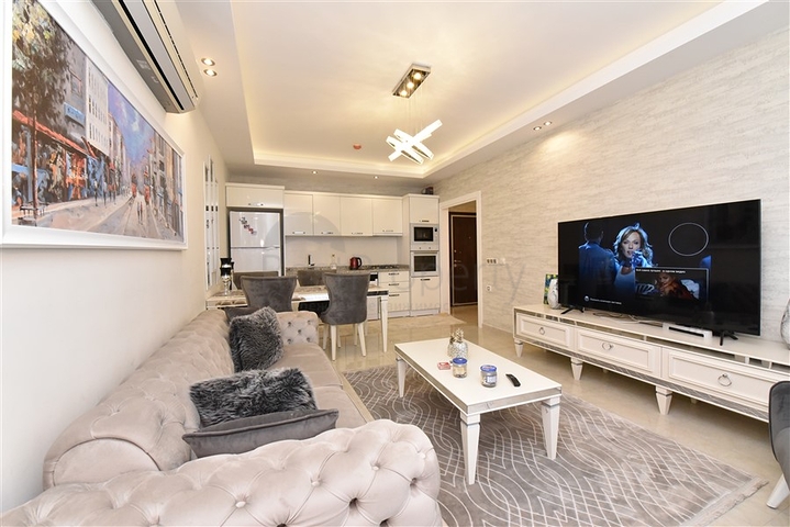 Меблированная трехкомнатная квартира в центре Махмутлара