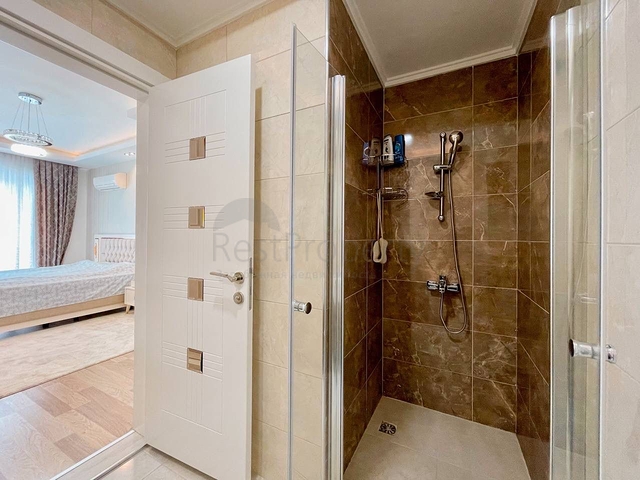 Меблированная трехкомнатная квартира в центре Махмутлара