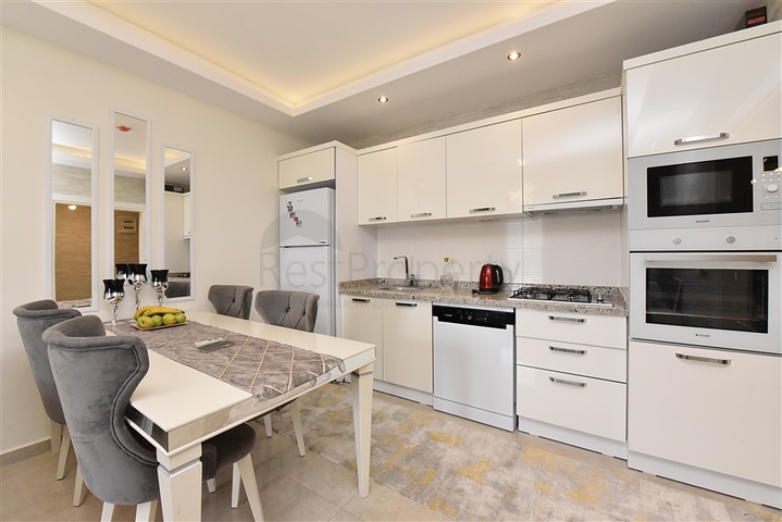 Меблированная трехкомнатная квартира в центре Махмутлара