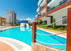 Меблированная трехкомнатная квартира в центре Махмутлара