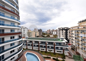 Меблированная трехкомнатная квартира в центре Махмутлара