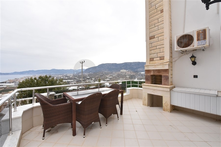 Вилла с прекрасным панорамным видом на Средиземное море 