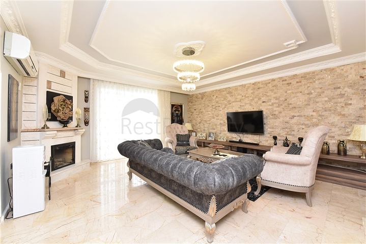 Вилла с прекрасным панорамным видом на Средиземное море 