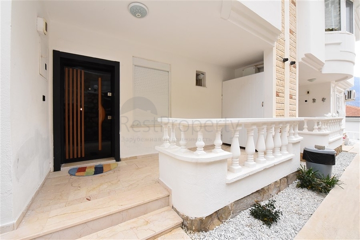 Вилла с прекрасным панорамным видом на Средиземное море 