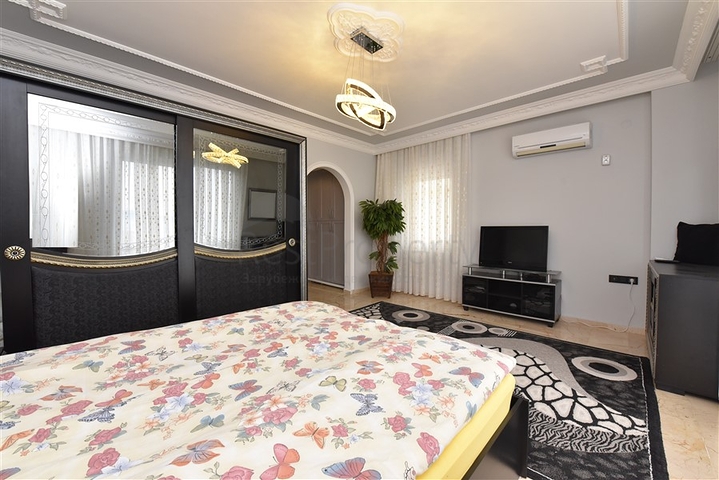 Вилла с прекрасным панорамным видом на Средиземное море 