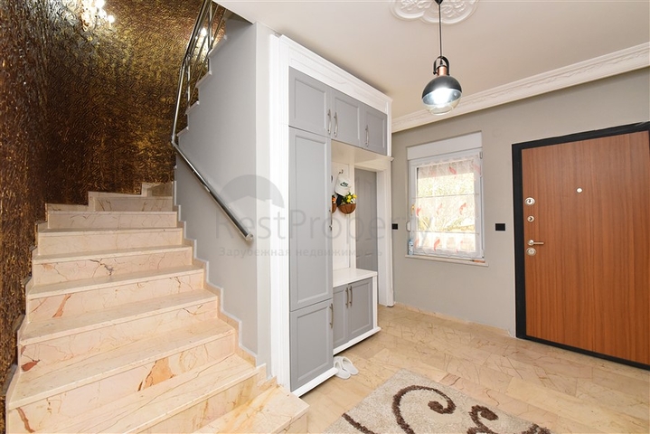 Вилла с прекрасным панорамным видом на Средиземное море 