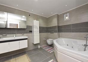 Вилла с прекрасным панорамным видом на Средиземное море 