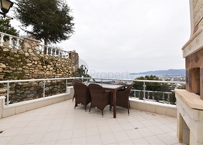 Вилла с прекрасным панорамным видом на Средиземное море 