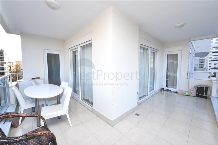 Квартира 2+1 в районе Махмутлар с отдельной кухней