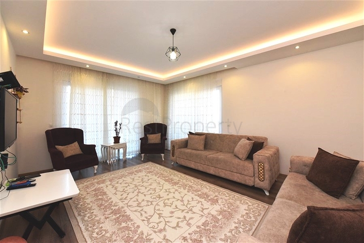 Квартира 2+1 в районе Махмутлар с отдельной кухней