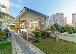 Квартира 2+1 в районе Махмутлар с отдельной кухней