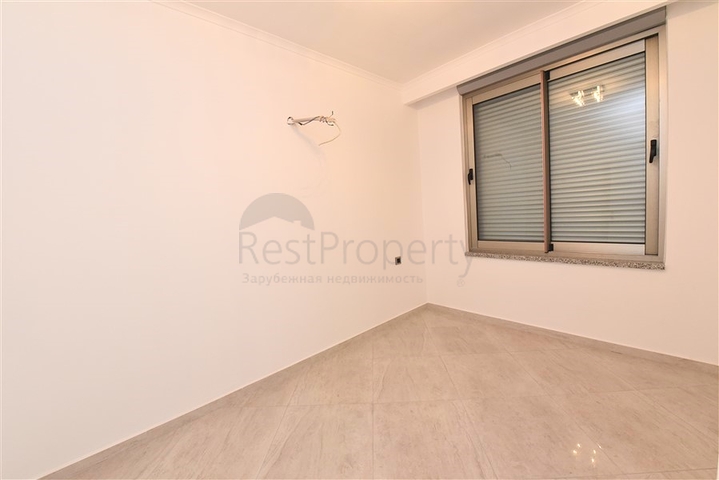 Просторная квартира планировкой 3+1 в живописном районе Оба