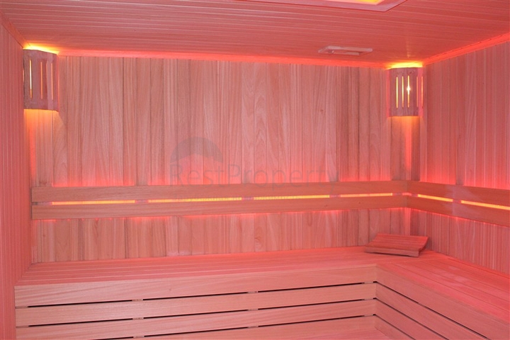 Просторная квартира планировкой 3+1 в живописном районе Оба