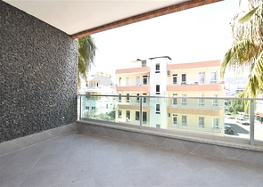 Просторная квартира планировкой 3+1 в живописном районе Оба