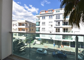 Просторная квартира планировкой 3+1 в живописном районе Оба