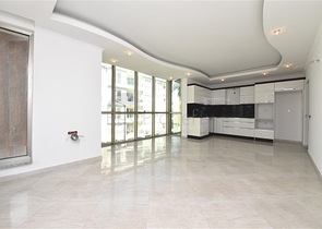 Просторная квартира планировкой 3+1 в живописном районе Оба