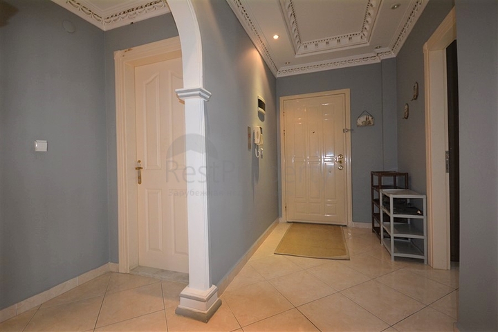 Трехкомнатная квартира в районе Махмутлар