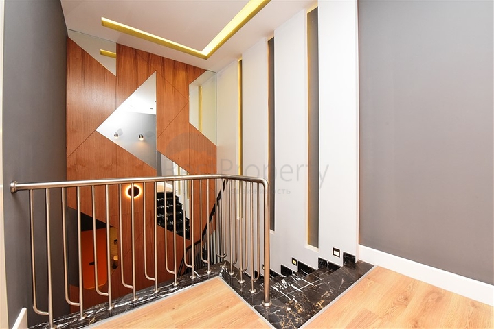 Садовый дуплекс планировки 2+1 в районе пляжа Клеопатра