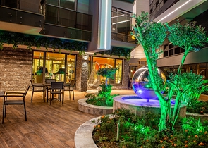 Садовый дуплекс планировки 2+1 в районе пляжа Клеопатра