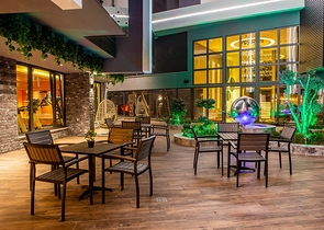 Садовый дуплекс планировки 2+1 в районе пляжа Клеопатра