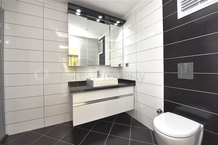 Квартира планировки 2+1 с чистовой отделкой в районе Оба