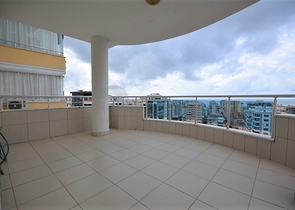 Просторная трехкомнатная квартира в районе Махмутлар