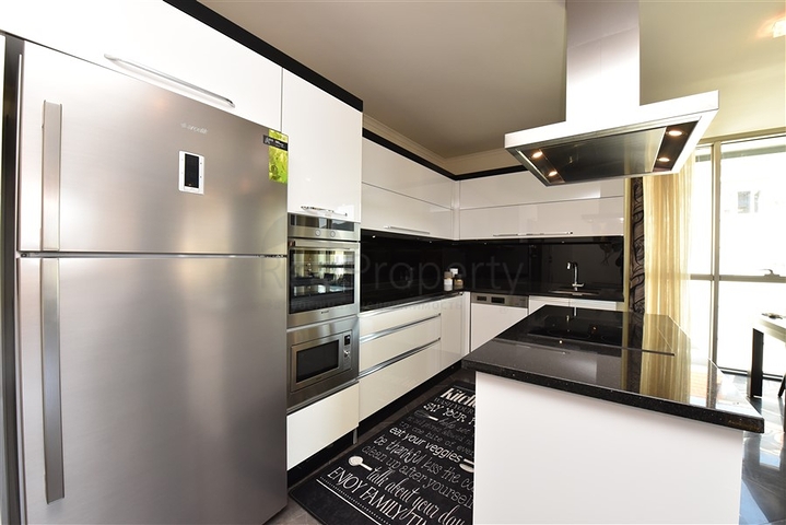 Роскошный пентхаус рядом с морем