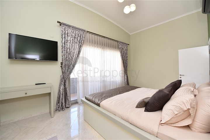 Роскошный пентхаус рядом с морем