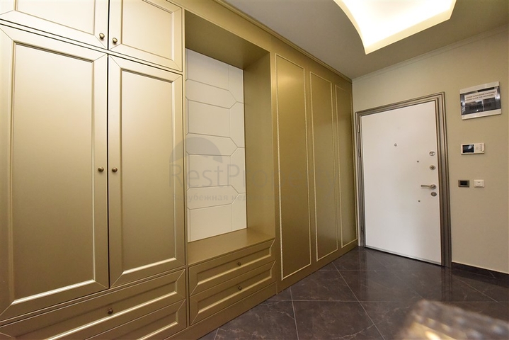 Роскошный пентхаус рядом с морем